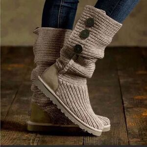 Sz 10 sweater knit tan/brown  Cardy UGG boots tall or fold over wear